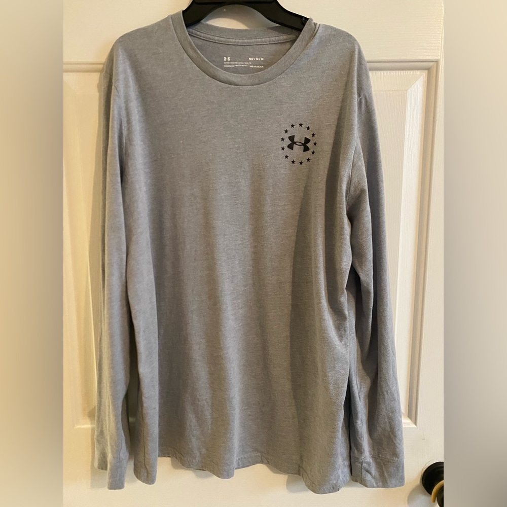 NEW Under Armour Men’s size medium long-sleeve freedom flag tshirt.